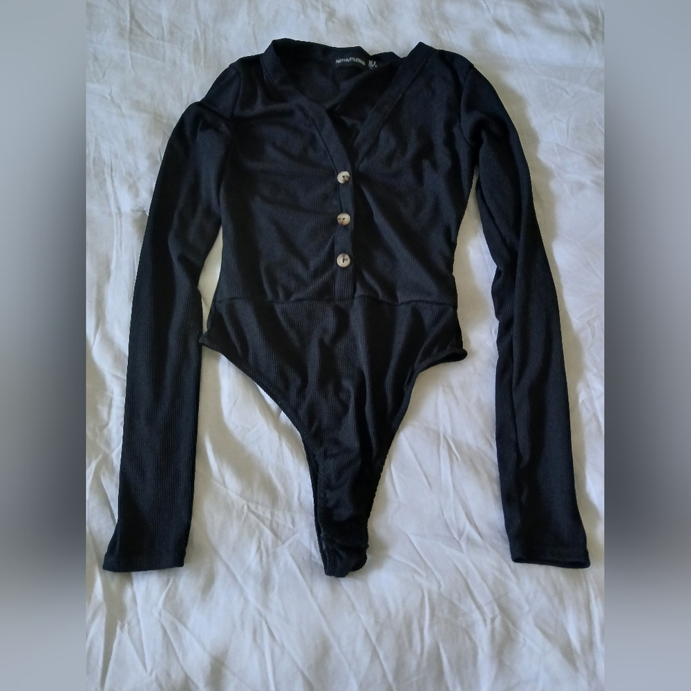 PrettyLittleThing Black Long Sleeve Button Detail Bodysuit (NWOT)